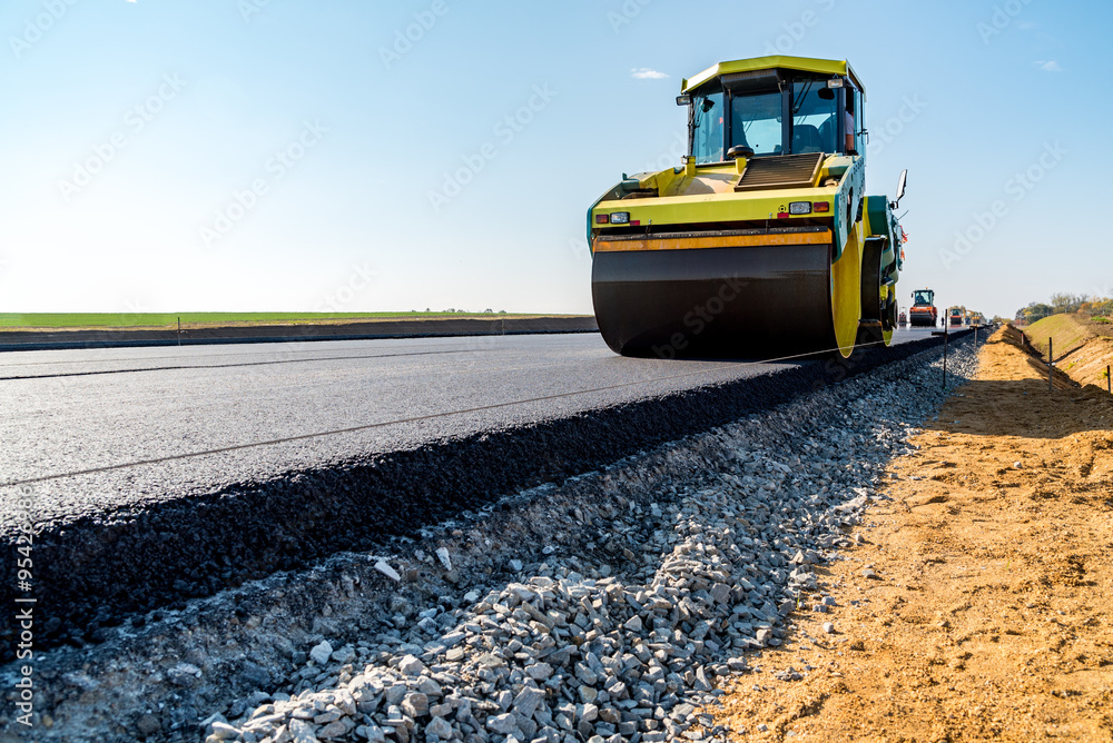 Asphalt / Pavers / Concrete Equipment
